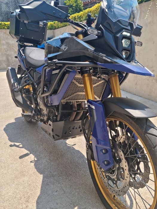 Suzuki V Strom 800DE