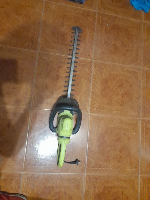 aparador eléctrico para os verdedes em bom estado