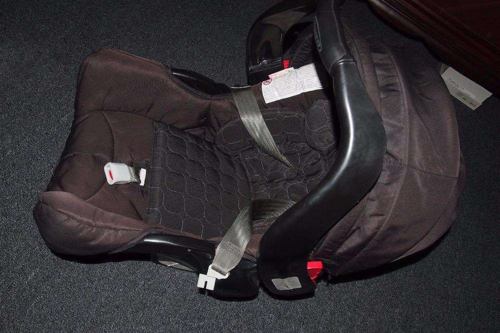 Ovo ou Cadeira auto Graco (grupo 0 < 13Kg) + base