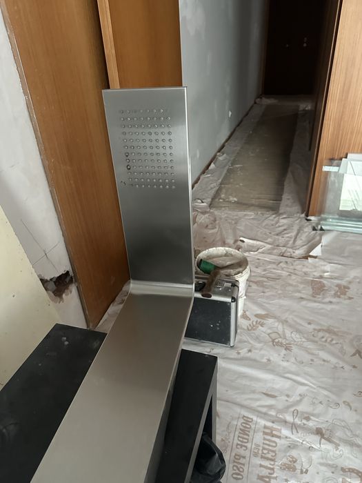 Coluna de Duche Multifunções