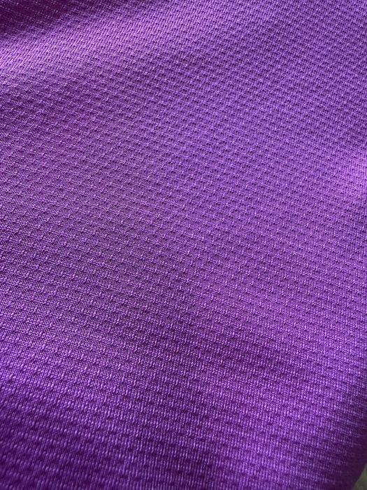 Спортивна футболка new balance жіноча