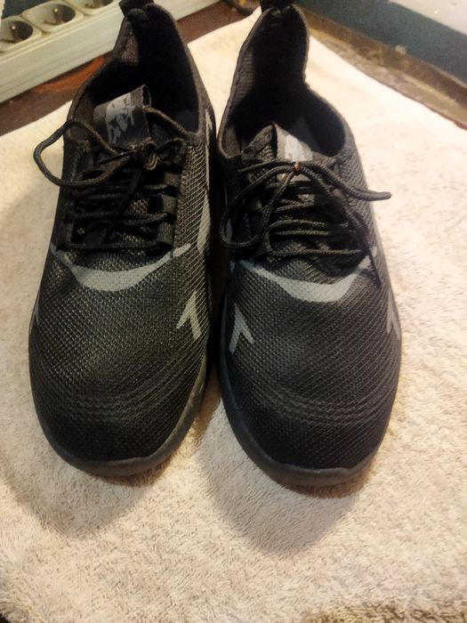 Buty sportowe uniwersalne
