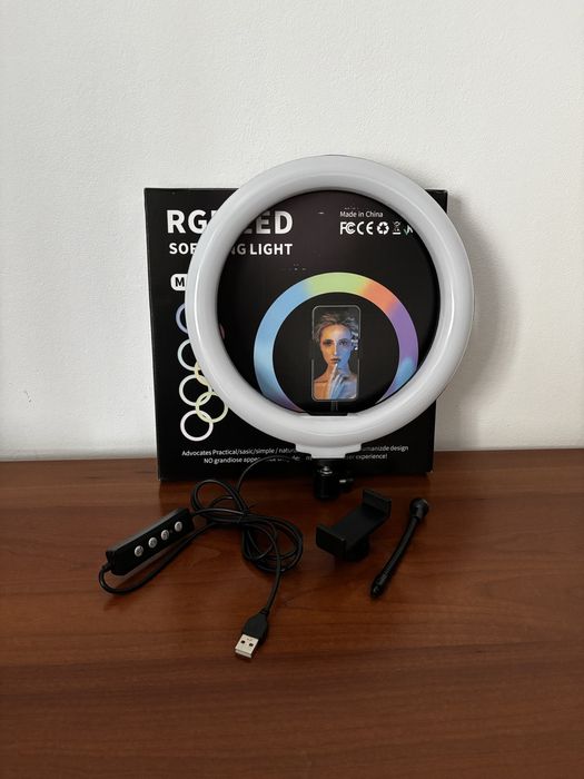 Ring Light RGB 26cm NOVA (Comando e Suporte para Telemovel Incluidos)