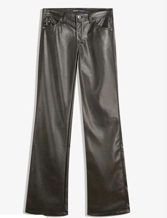 Calça reta preta de couro sintético XS - Bershka