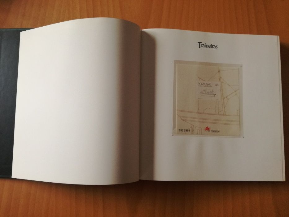 Livros CTT // Portugal em selos