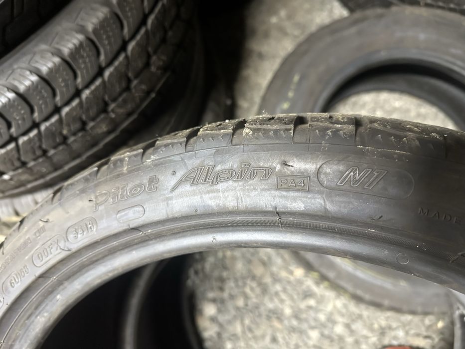 Резина 245/35/20 Michelin R20 зима пара 90%