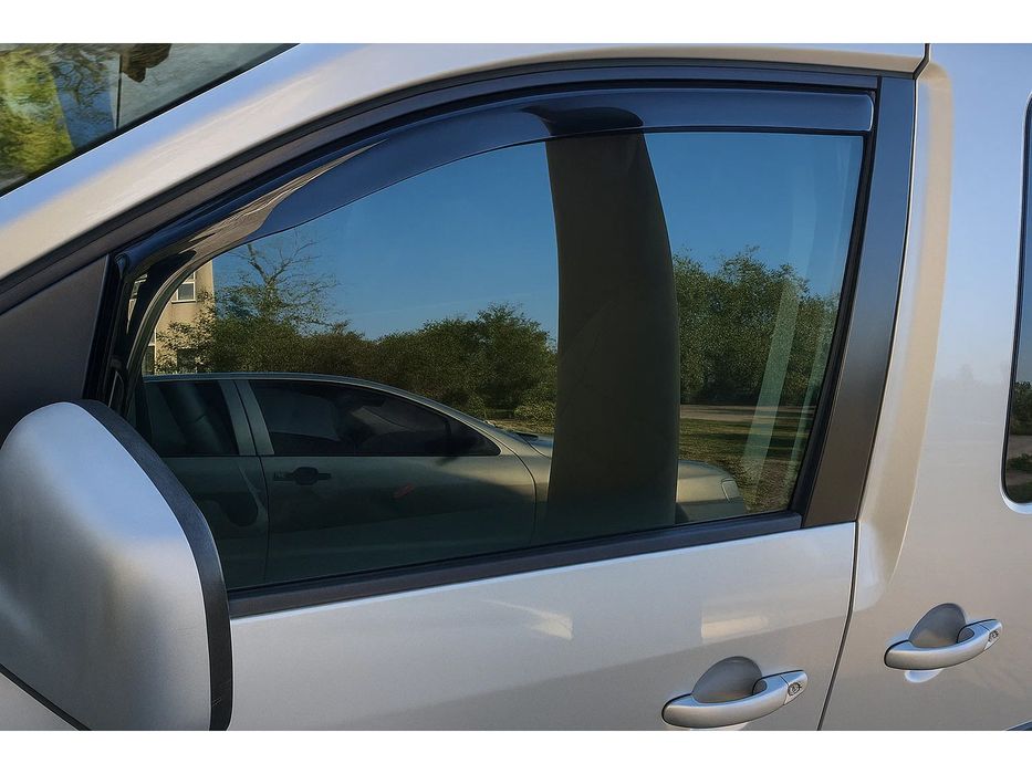 Volkswagen Caddy 2010-2015 рр. Вітровики вставні Niken Luxury (2 шт)