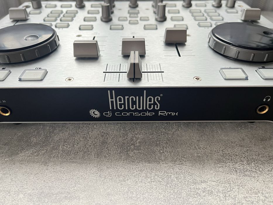 DJ-контролер Hercules DJ Console RMX
