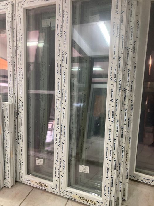 Janela pvc nova branca