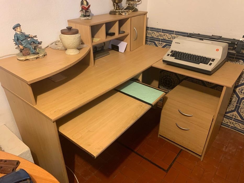 SECRETÁRIA DE CANTO FOLHEADA CLARA MULTIFUNCIONAL COM MÓDULO GAVETAS