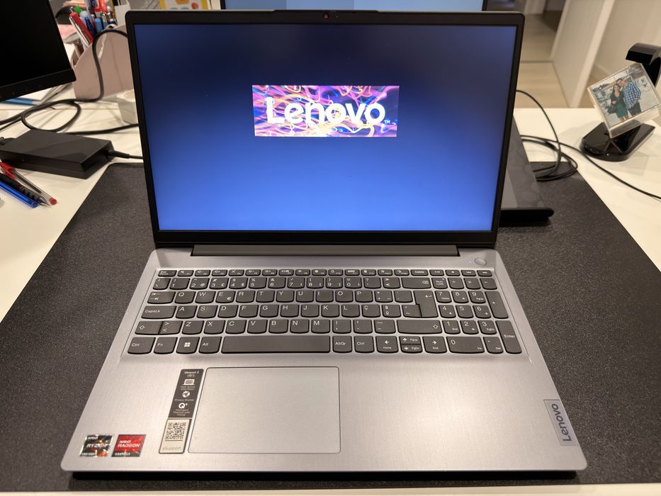 Portatil Lenovo IdeaPad3