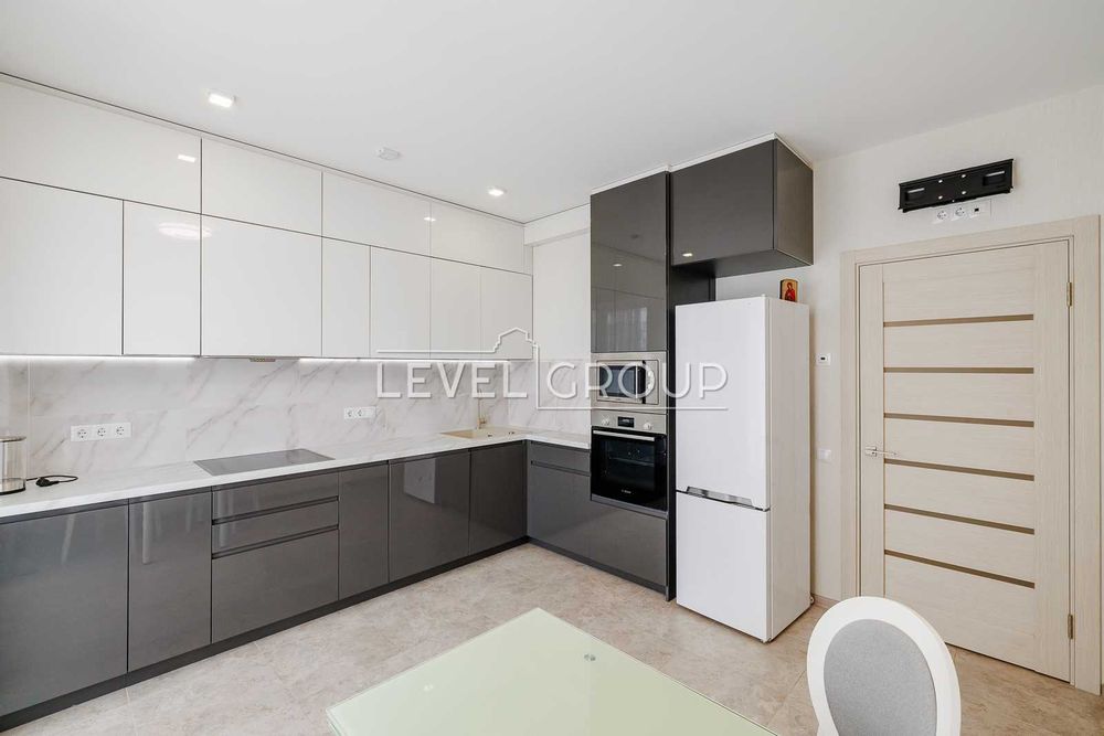 ОРЕНДА світлої кв, є ГЕНЕРАТОР, ЖК Лебединий, м.Харківська, Ревуцького