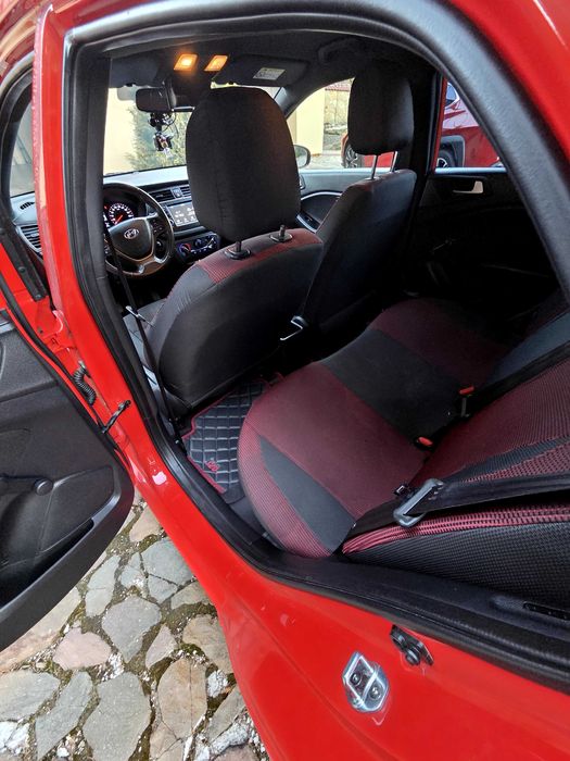 HYUNDAI I 20 rok 2019