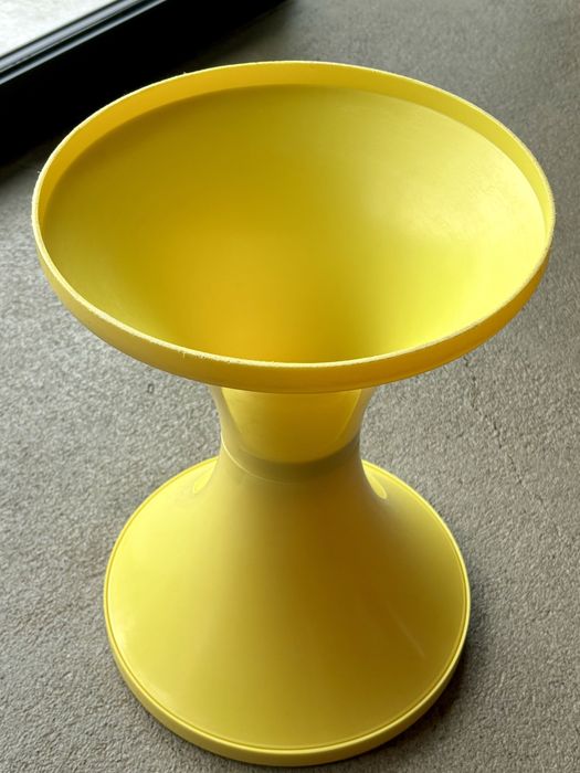 Plastikowy Żółty Taboret PRL Stołek Tam Tam Space Age Design 1970te