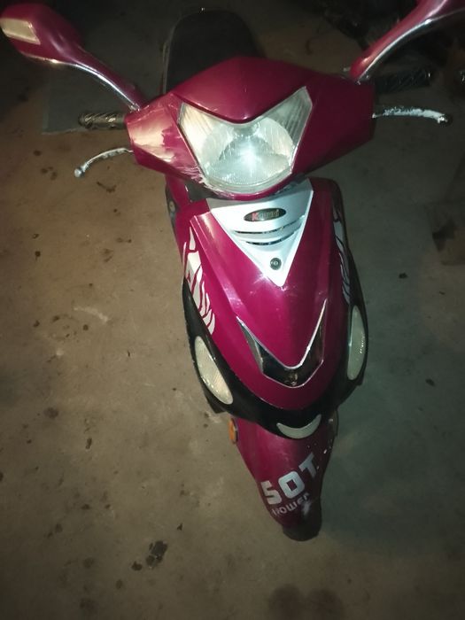 Продам скутер кануні