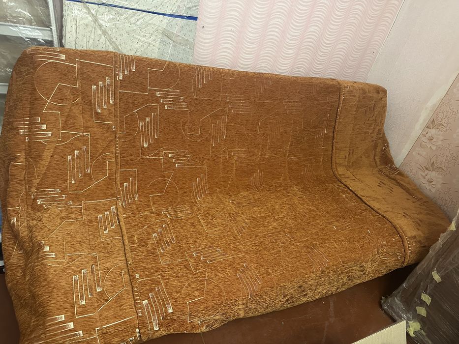 Продам диван. Диван.