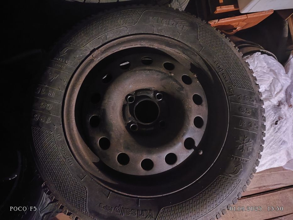 Продам Ford 195/65/15.  За 1 шт