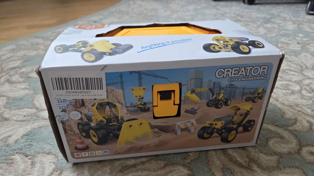 Машинка- конструктор на батарейці