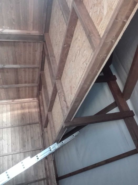 Wiata garażowa z domkiem ogrodowym