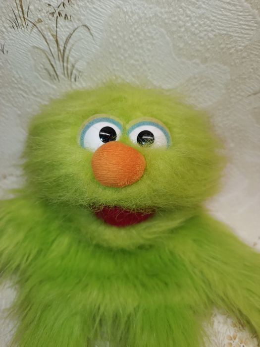 Игрушка на руку кукольный театр марионетка пушистый зелёный монстр Sil