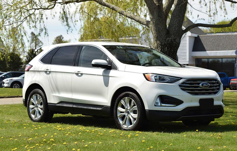 Ford Edge      2021
