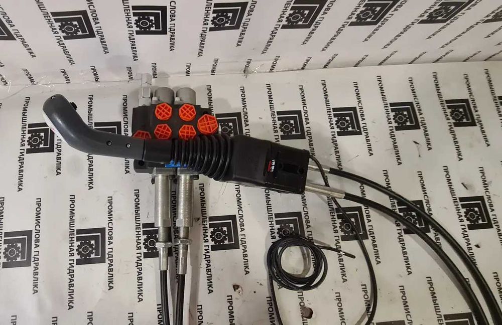 Болгарський розподільник на КУН МТЗ, ЮМЗ, погрузчик. Р40/Р80 2 секц.