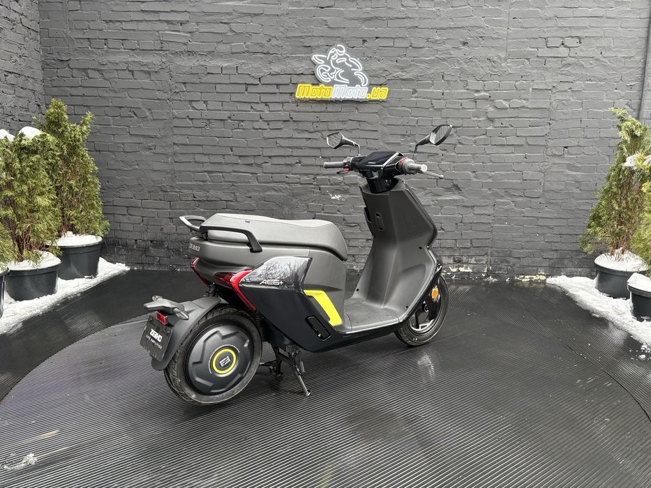 Електроскутер ZEEHO AE6+
