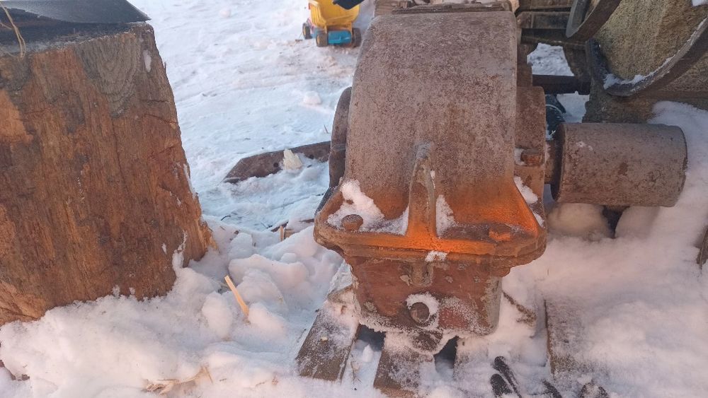 Продам редуктор для дровокола