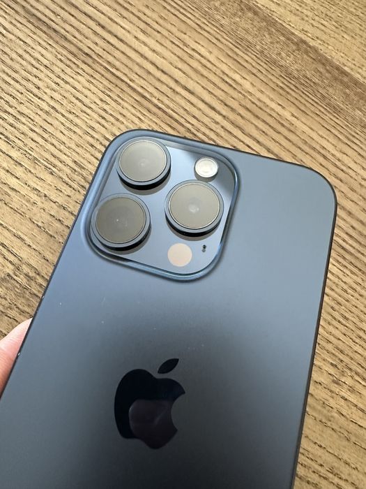 Iphone 15 Pro com 256gb