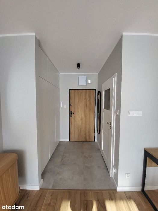 NOWOCZESNA Kawalerka z miejscem postojowym 30,8 m² - More