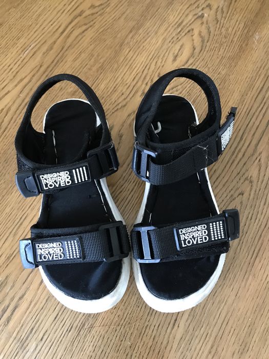 Сандалики для дівчинки