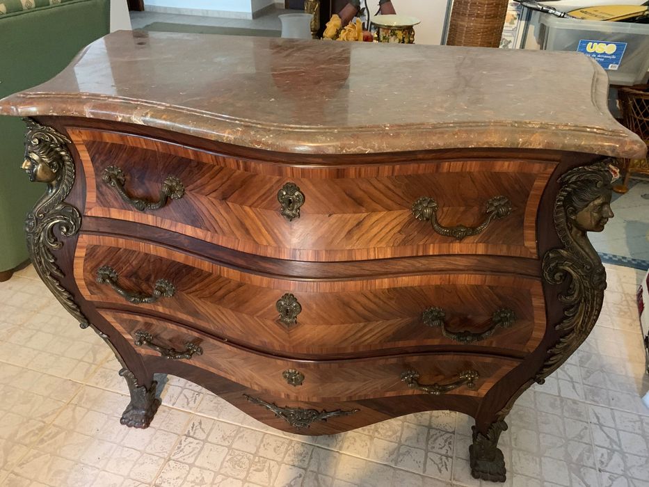 Móvel estilo Luís xv