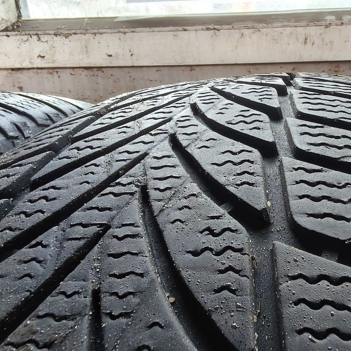 195/65 R15 Goodyear Ultra Grip Ise 2