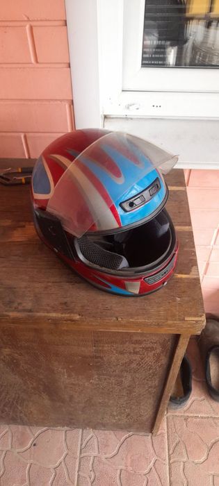 Продам шолом для мотоциклу/скутеру