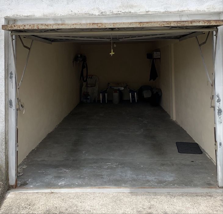 Garagem junto á UBI