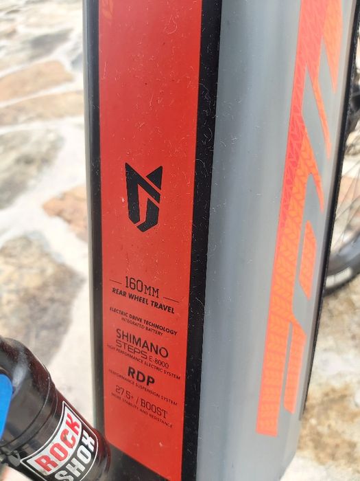 Btt eletrica impecável