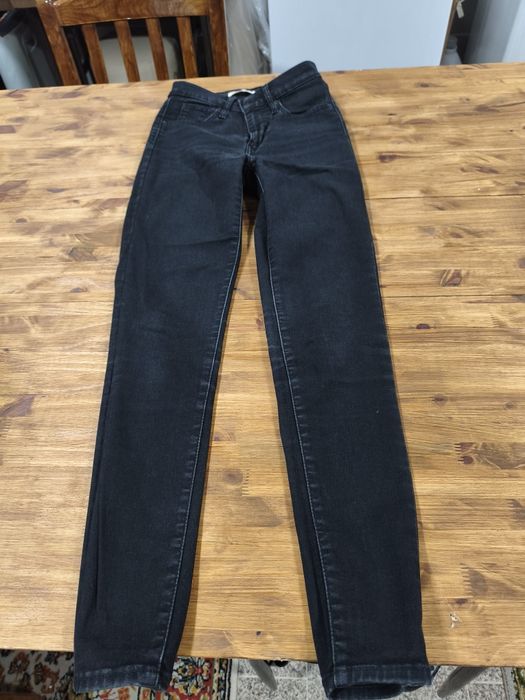 Calças mulher Levis w25 L28