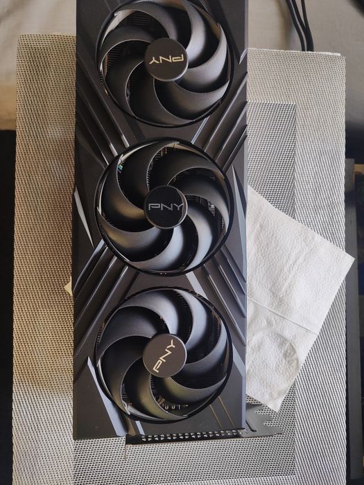 PNY GeForce RTX 4080 Verto Triple Fan 16GB DLSS 3