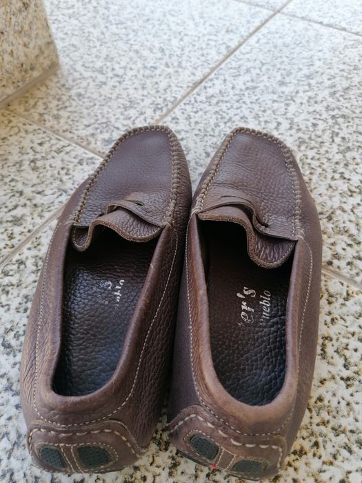 Mocassins em pele castanhos 36