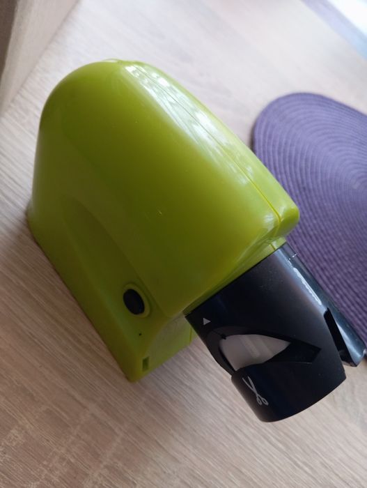 Ostrzałka do noży i nożyczek