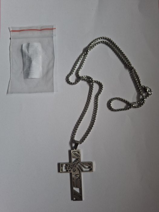 Vendo colar de cristo
