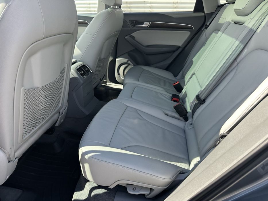 Audi Q5 2016 р 2.0 бензин