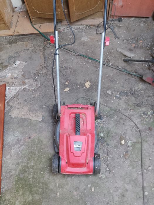 Sprzedam kosiarkę elektryczną