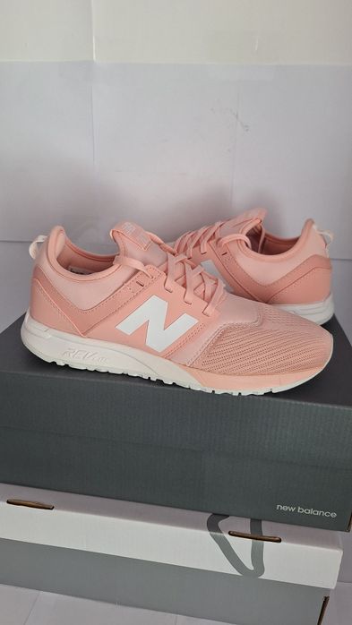Sneakersy nowe damskie New Balance w modnej kolorystyce Rozmiar 38