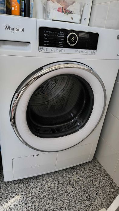 Máquina de secar roupa