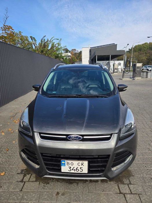 Продам Ford Escape Titanium 2.0 EcoBoost (2015)