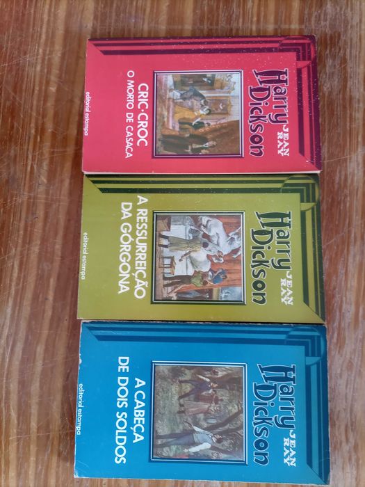 Livros de Capa e Espada e Policiais