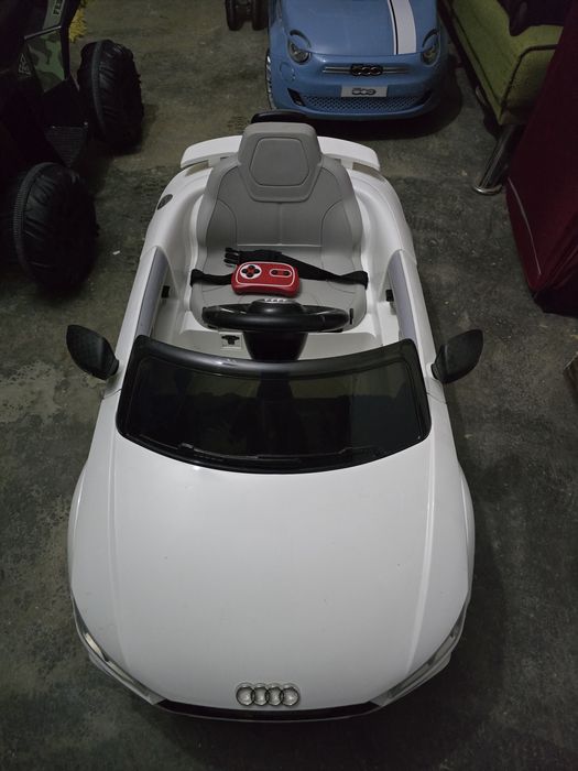 Audi TT RS e Bicicleta, ler descrição