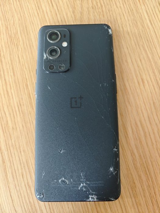 One plus 9 pro 12/256 oled