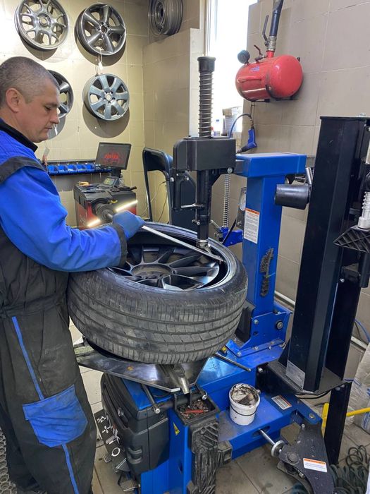 Шиномонтаж, шиносервис, рихтовка дисков